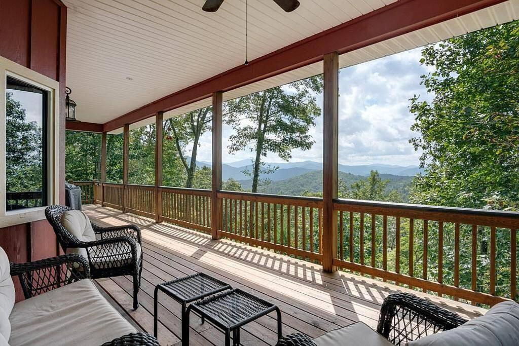 Red Rooster Family Cabin W/Hot Tub+Fire Pit+View Franklin Eksteriør billede