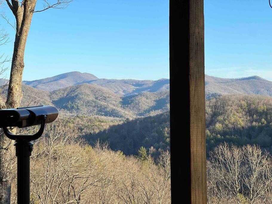 Red Rooster Family Cabin W/Hot Tub+Fire Pit+View Franklin Eksteriør billede